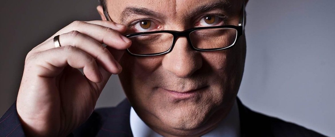 Prośba o mniejszy wymiar logo na 4 produktach: Czarzasty: Rezydenci? Protest może się rozlać na Polskę